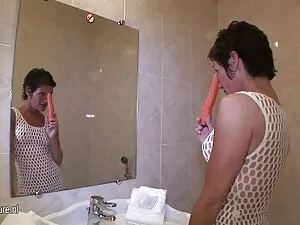 Frau öle Ihren Arsch ...