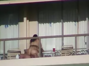 Porno-Star, stripper ...